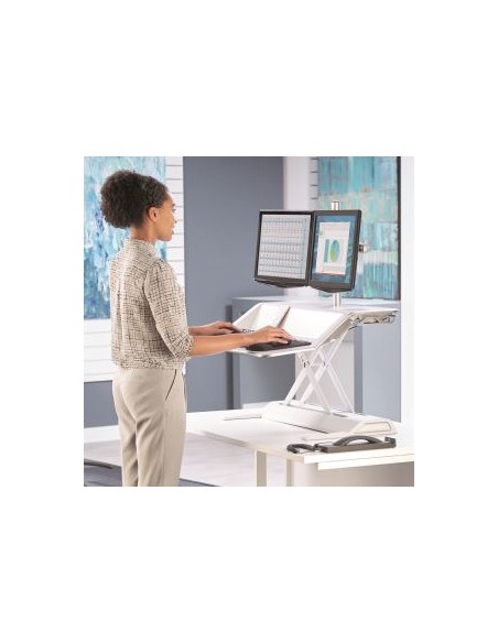 Mesa de ordenador elevable para trabajar sentado o de pie