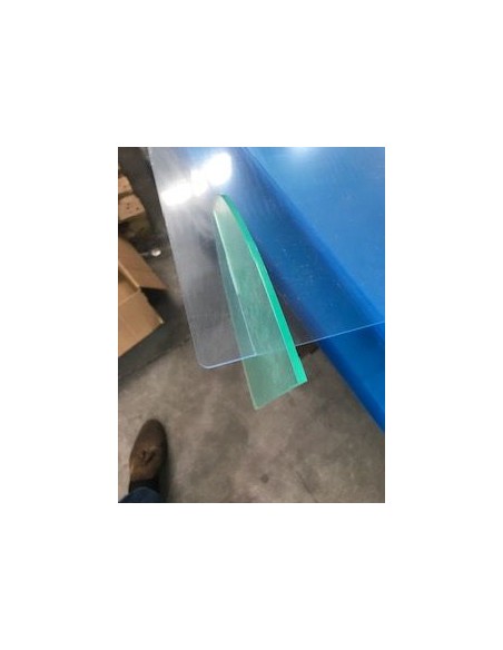 Mampara protectora económica con ventana