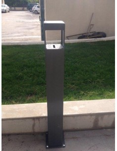 Cenicero de pie para exterior