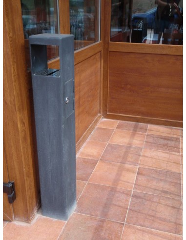 Cenicero de pie para exterior