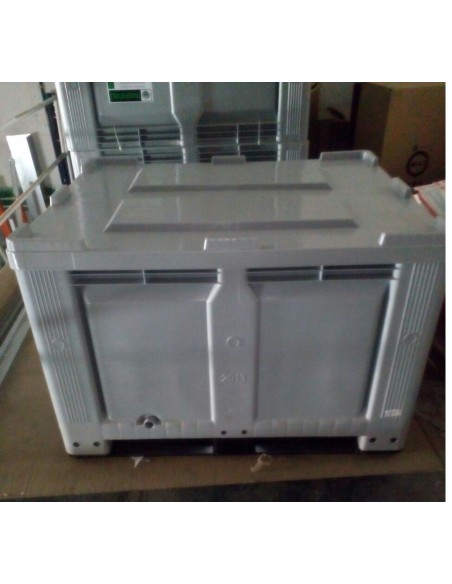 Contenedor sólido 1200x1000 mm. con patas