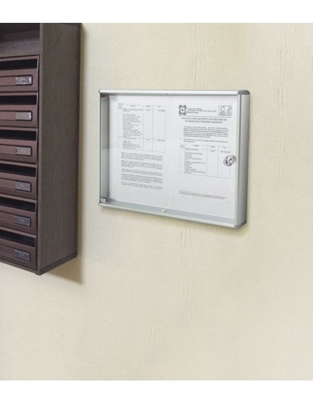 Vitrina expositora con puertas correderas