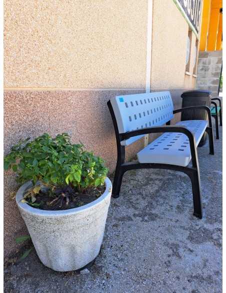 Banco de colores en polipropileno para exterior