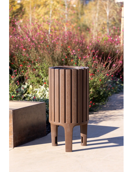 Papelera urbana en material reciclado