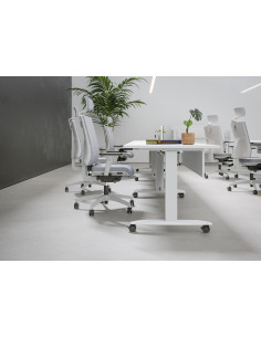 Mesa con ruedas plegable