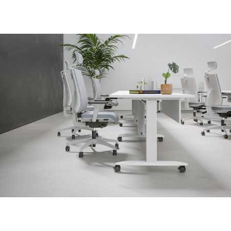 Mesa con ruedas plegable